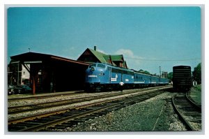 Vintage 1977 Postcard Conrail Railroad Locomotive Inspection in Stroudsburg PA