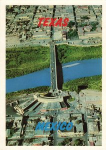 1980's Laredo Texas Mexico Border Rio Grande River Continental Postcard 2T7-149
