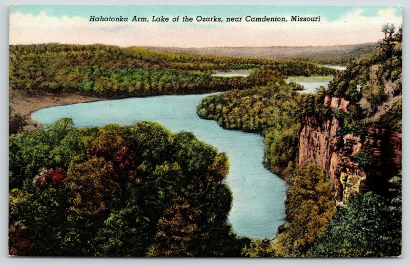 Camdenton MO~Rock Formations Along Bluffs~Lake of the Ozarks~Hahatonka Arm~1940s 