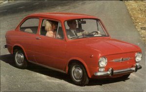 Automobile Car FIAT 850 Vintage Postcard