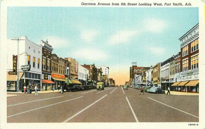 Autos Bus Garrison 9th Street Fort Smith Arkansas 1940s Postcard Teich 10153