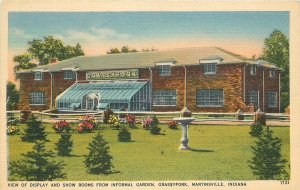 Postcard Indiana Martinsville Informal Garden Display room Grassyfork  23-4891