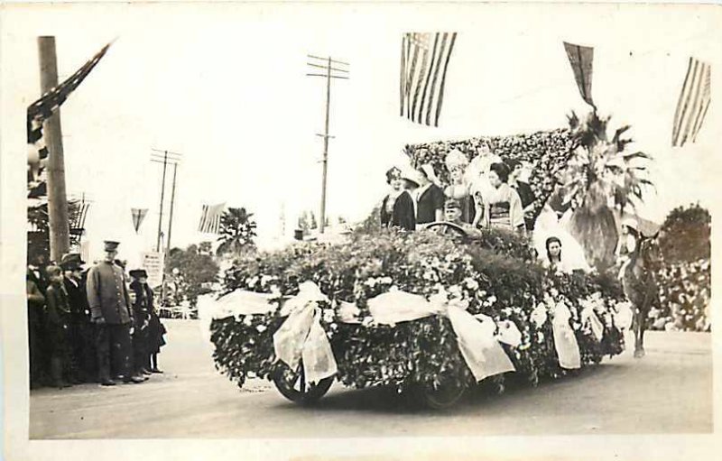 CA, Pasadena, California, RPPC, Rose Parade, 1920, Mixed Group Float