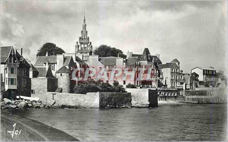 Modern Postcard Roscoff (Finistere) the Houses of Port dominated by Elegante ...