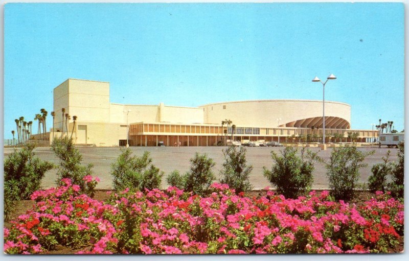 Postcard - Bayfront Center - St. Petersburg, Florida