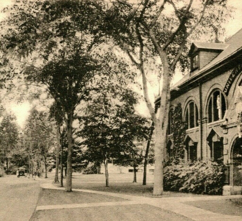 Vtg Postcard 1910s Orono Maine ME University of Maine Alumni Hall Unused UNP