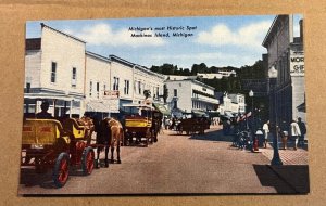 UNUSED LINEN POSTCARD MICHIGAN'S MOST HISTORIC SPOT, MACKINAC ISLAND, MICHIGAN