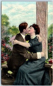 Postcard - Love/Romance Greeting Card with Lovers Kissing Picture