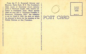 NY - Hyde Park. Franklin Roosevelt Library, President's Desk