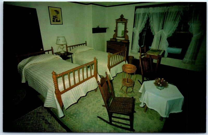 Postcard - Guest Bedroom, Hubbard Cottage - Welshpool, Canada