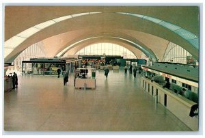 c1960s Interior View Of Airport Terminal Building St. Louis MO Unposted Postcard 