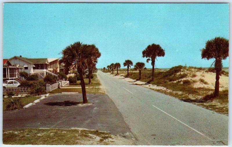 ISLE OF PALMS, South Carolina  SC  BEACH RESORT  ca 1960s  VW Bug  Postcard