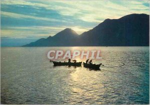 Postcard Modern Motivo sul Lago light effect on the lake