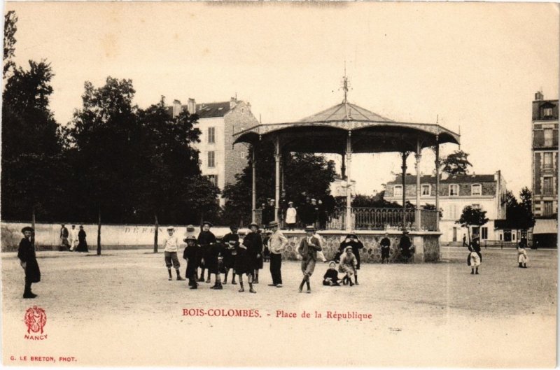 CPA BOIS-COLOMBES - Place de la République (987046)