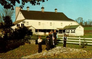 Pennsylvania Amish Children and Hex Barn Between Intercourse and White Horse