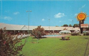 Cave City Kentucky c1960 Postcard Cave City Motor Court Motel Swimming Pool