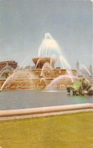 Chicago Illinois 1960s Postcard Buckingham Fountain