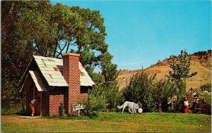 Story Book Island Rapid City Black Hills SD Three lIttle Pigs Postcard H53a