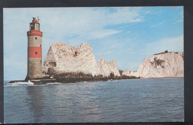 Isle of Wight Postcard - The Needles Rocks and Lighthouse     T6145