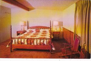 California San Luis Obispo Madonna Inn Room 122 Harvard Square 1978