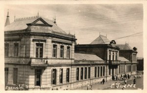 Argentina Escuela Sarmiento Buenos Aires Vintage RPPC 04.01