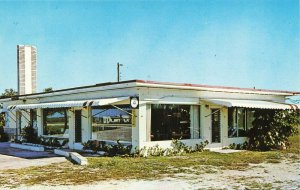 Islamorada FL on U. S.1 Thunderbird Motel & Restaurant Postcard