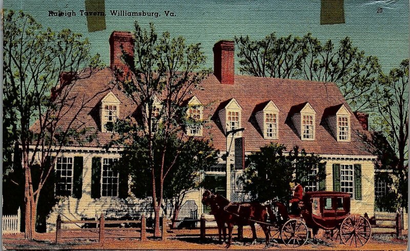 1947 WILLIAMSBURG VIRGINIA RALEIGH TAVERN HORSE CARRIAGE LINEN POSTCARD 38-219