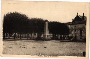 CPA Chateau-SALINS - Place de la Republique (211938)