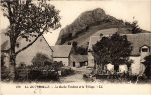 CPA La Bourboule La Roche Vendeix et le Village FRANCE (1285330)