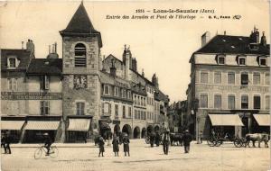 CPA LONS-le-SAUNIER - Entrée des Arcades et Pont de l'Horloge (211903)