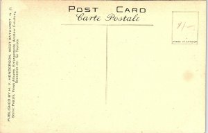 c1930 QUEBEC CANADA PERCE ROCK FROM SOUTH BEACH POSTCARD 43-95