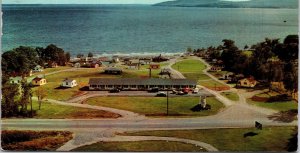 VINTAGE POSTCARD COLONIAL GABLES MOTEL AND COTTAGES BELFAST MAINE