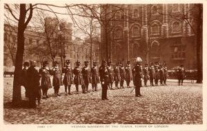 BR62730 yeoman warders of the tower of london real photo   uk