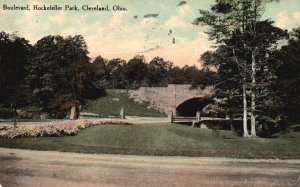 Cleveland OH-Ohio, 1938 Boulevard Rockefeller Park Bridge Vintage Postcard