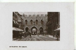 Hampshire Postcard - Southampton - The Bargate - Ref TZ1785