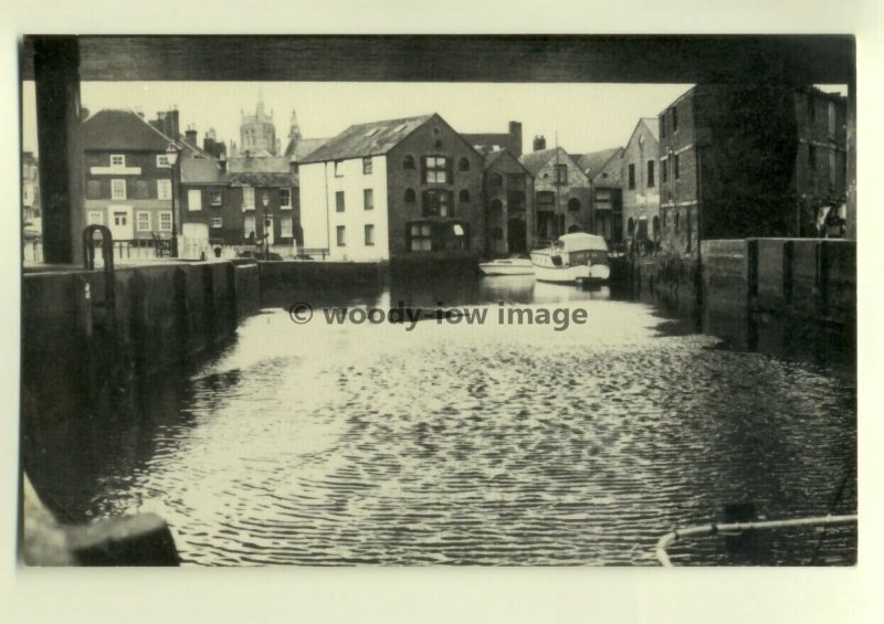 h0708 - The Quay , Newport Isle of Wight - postcard