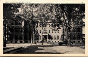 Postcard NY Jefferson County Watertown Mercy Hospital Now Demolished 1930s S85