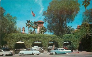 Autos Mission Inn Entrance Riverside California 1950s Postcard Colorpicture 6524