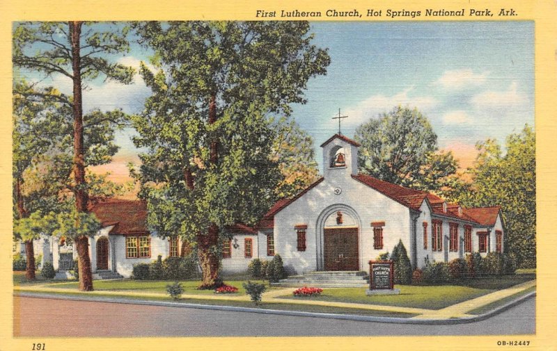 Hot Springs National Park, AR Arkansas  FIRST LUTHERAN CHURCH  ca1940's Postcard