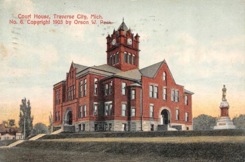 Traverse City, MI Michigan  COURT HOUSE & Civil War Statue 1907 Vintage Postcard