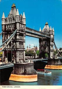 B101915 tower bridge london ship bateaux   uk