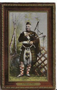 Military Postcard - Scotland, A Scottish Highland Piper - Ref TZ1945