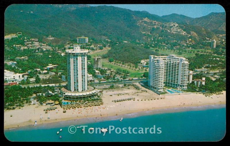 Hotel Holiday Inn y Condominio Velero-Galeon. - Acapulco, Guerrero, Mexico.