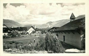 Challenger Inn roadside Opera House Sun Valley Idaho 1940s Photo Postcard 20-101