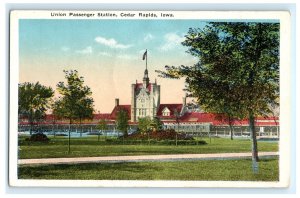 Union Passenger Train Station Cedar Rapids IA Iowa Postcard (EN17)