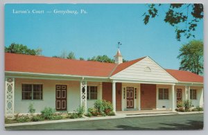 Gettysburg Pennsylvania~Larsons Court~Vintage Postcard