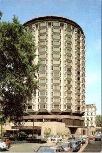 London, UK England  SHERATON PARK TOWER Circular Hotel  4X6 Advertising Postcard