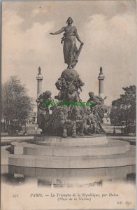 France Postcard - Paris - Le Triomphe De La Republique  RS29174