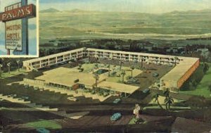 Palms Motor Hotel in Las Cruces, New Mexico