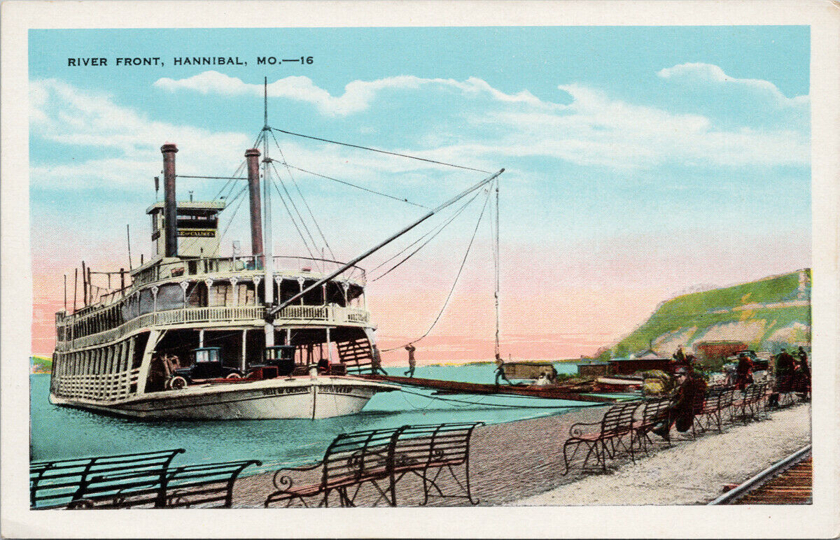 Hannibal Missouri River Front Ship Boat Unused Kropp Postcard G11